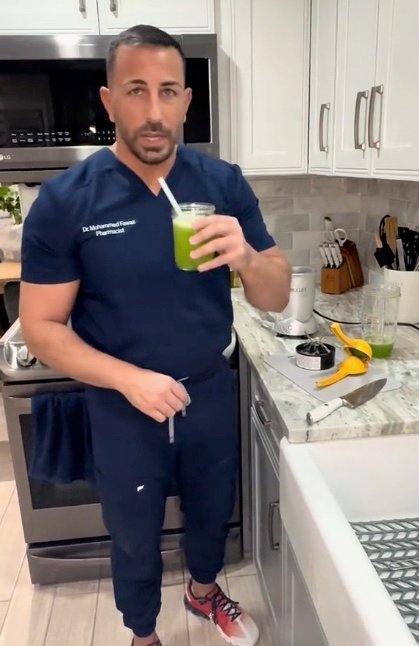 Mohammed Fawaz sharing his green juice recipe.
